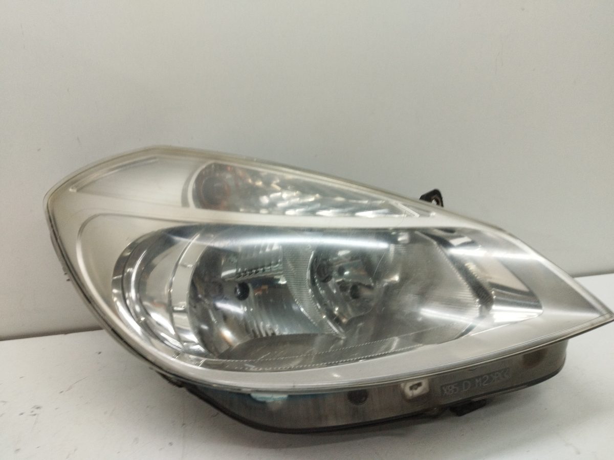 Faro Delantero Derecho Renault Clio Iii 2005-2016 Authentique 8200244897