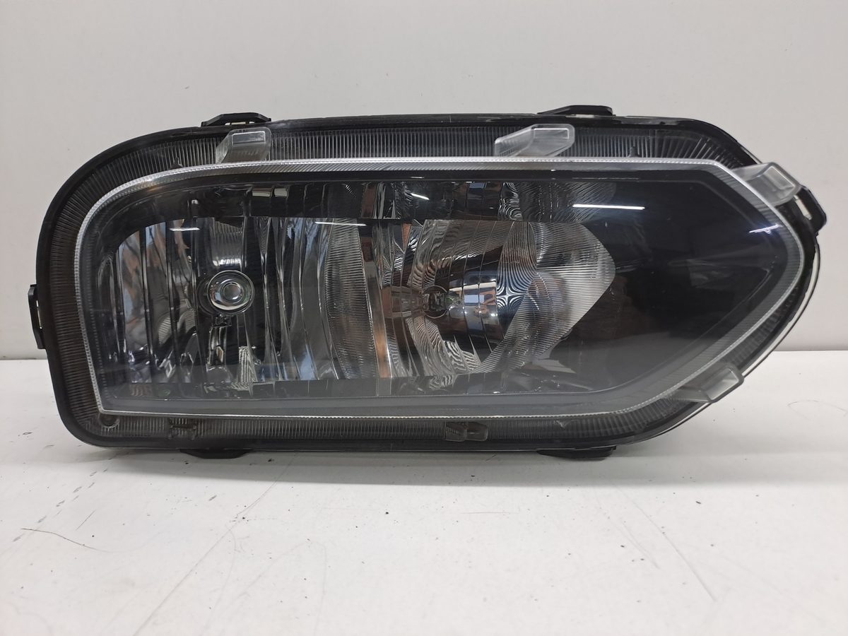 Faro Delantero Derecho Renault Kwid desde 2021