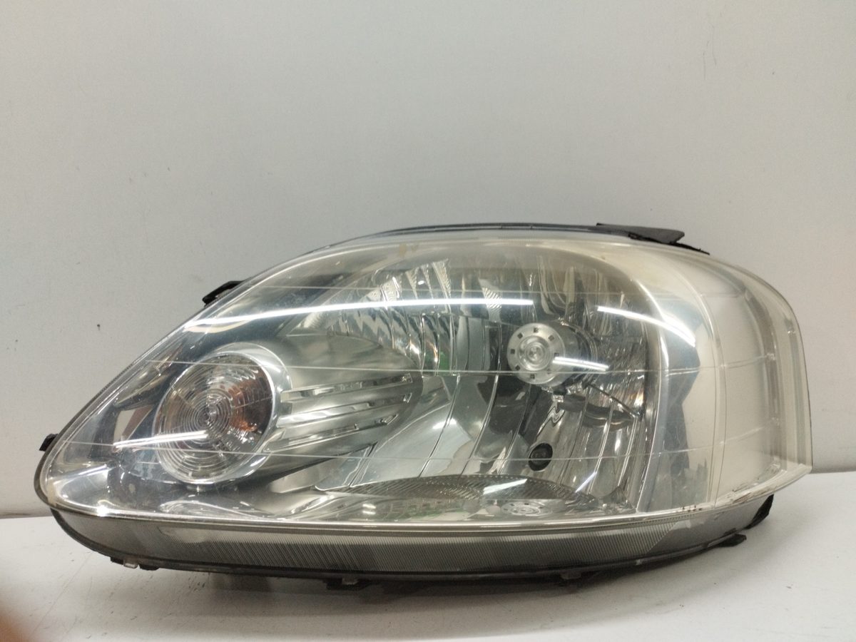 Faro Delantero Izquierdo Volkswagen Fox (5Z1) 2005-2012 Básico