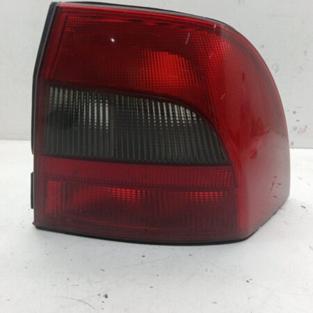 Farol Trasero Derecho Exterior Chevrolet Vectra B Berlina 1995-2002