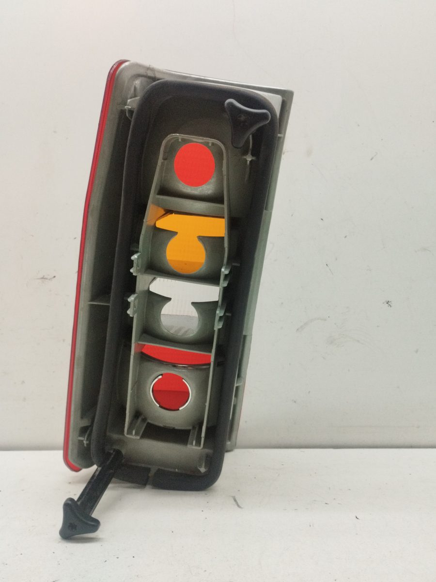 Farol Trasero Derecho Exterior Citroën Jumpy 2003-2006