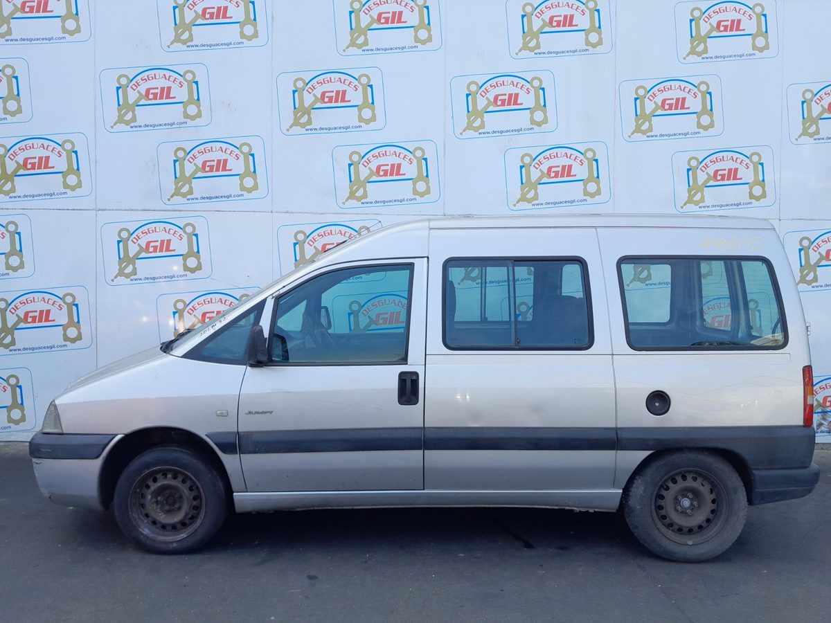 Citroën Jumpy del que se desmontó esta pieza