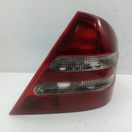 Farol Trasero Derecho Exterior Mercedes-Benz Clase C (W203) Berlina 2000-2007