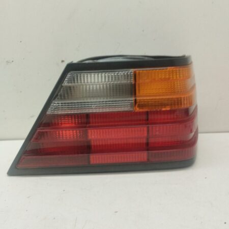 Farol Trasero Derecho Exterior Mercedes-Benz Clase E (W124) Berlina 1984-1997 163024