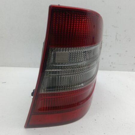 Farol Trasero Derecho Exterior Mercedes-Benz Clase M (W163) 1997-2005