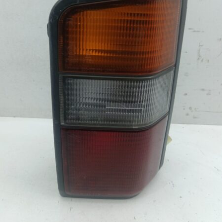 Farol Trasero Derecho Exterior Mitsubishi L 300 (P00) 1986-1999 22037514A