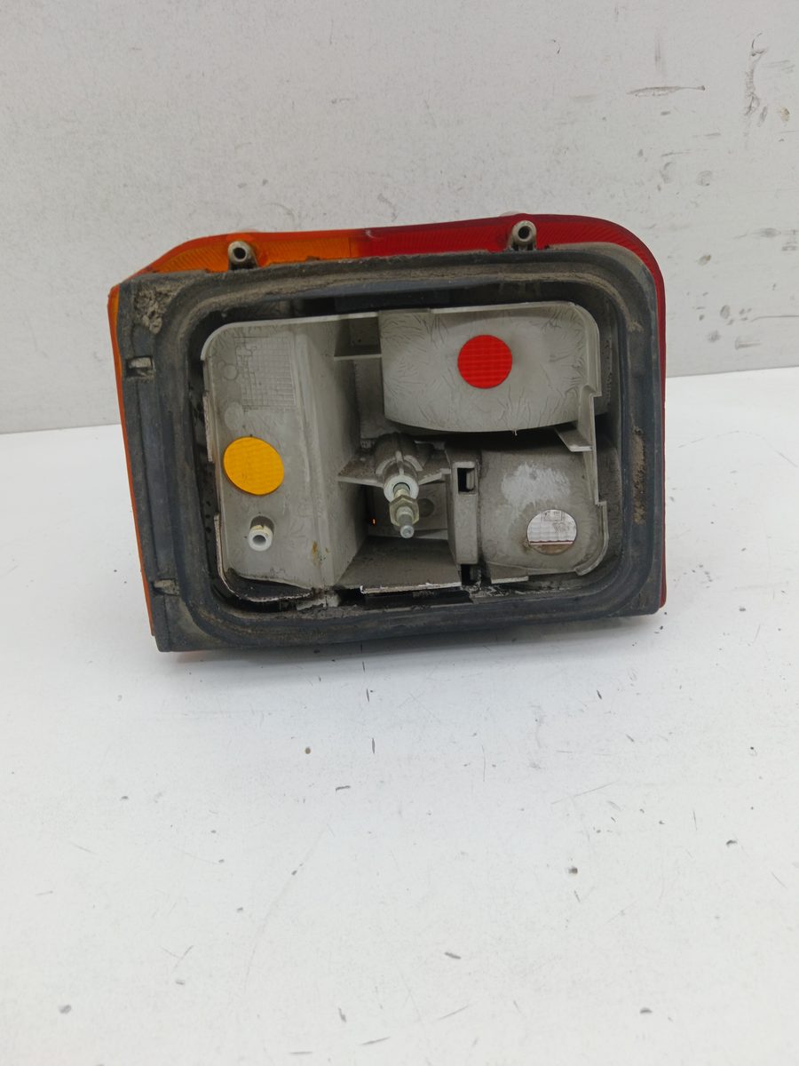Farol Trasero Derecho Exterior Peugeot 205 1983-1998