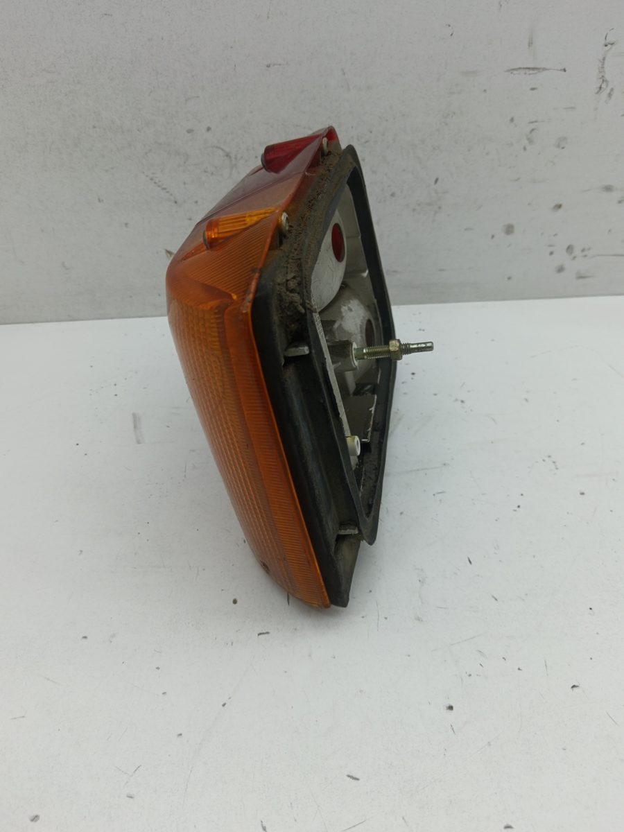 Farol Trasero Derecho Exterior Peugeot 205 1983-1998