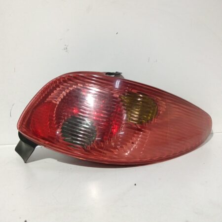 Farol Trasero Derecho Exterior Peugeot 206 Berlina 1998-2010 X-Line E22058