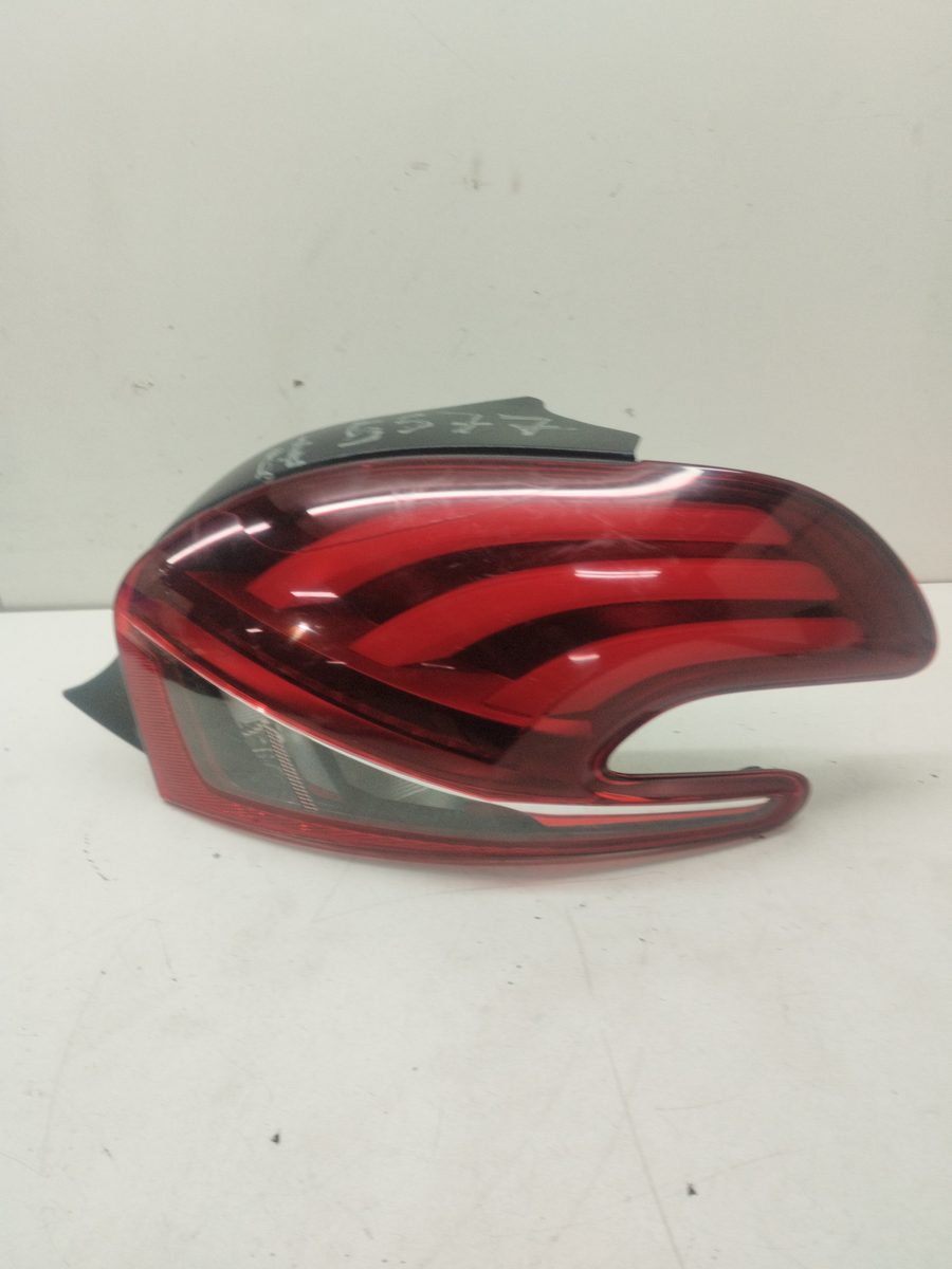 Farol Trasero Derecho Exterior Peugeot 208 2012-2019