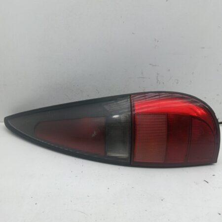Farol Trasero Derecho Exterior Renault Laguna (B56) 1994-1998