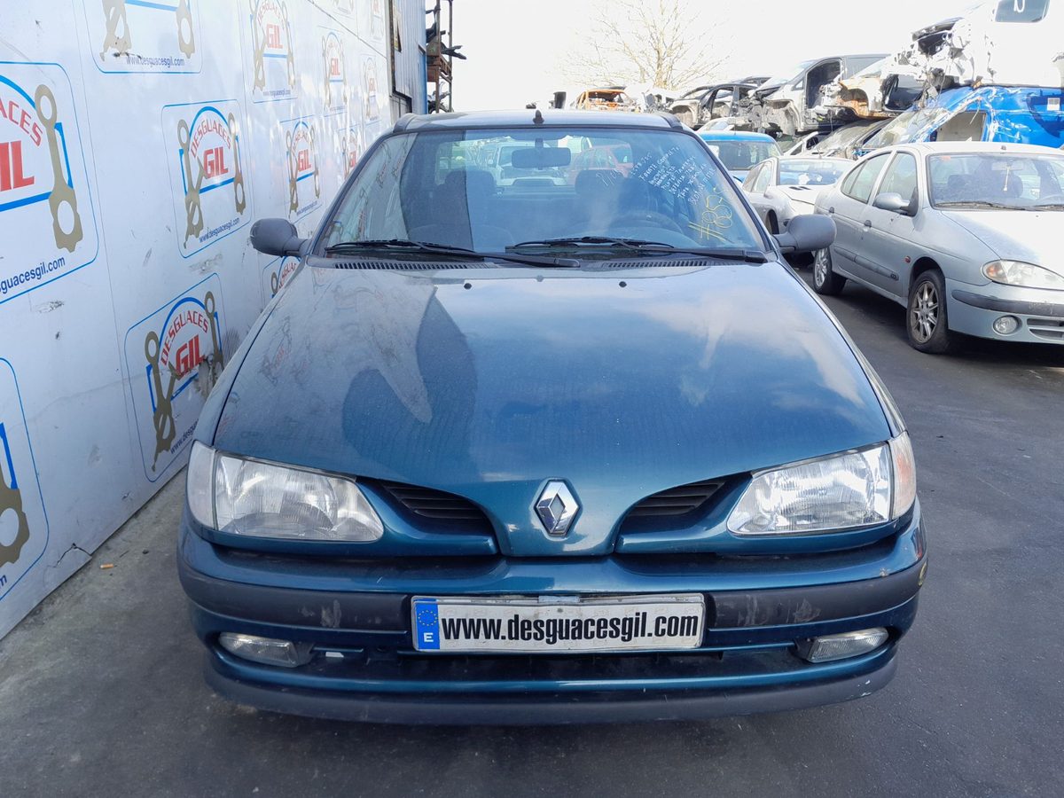 Renault Megane I Hatchback (BA0) del que se desmontó esta pieza