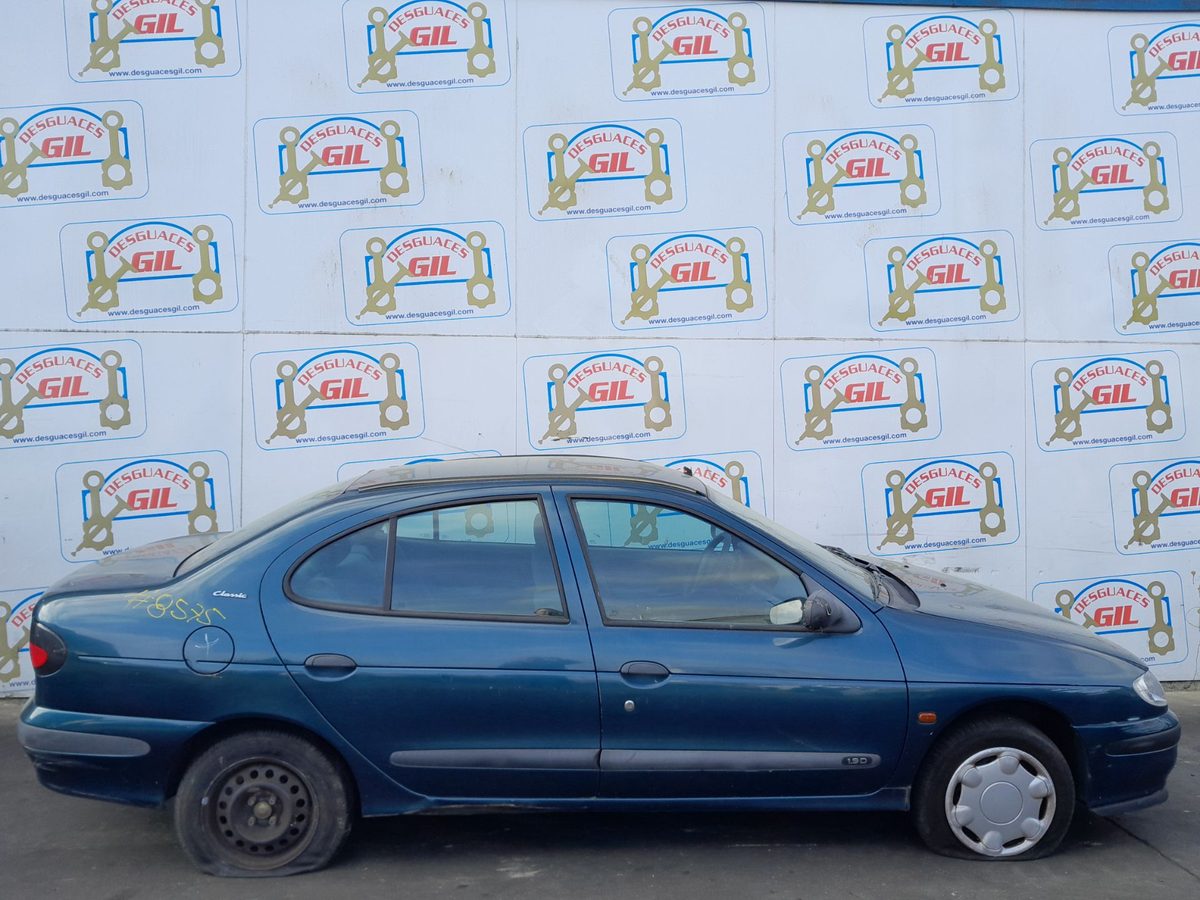 Renault Megane I Hatchback (BA0) del que se desmontó esta pieza