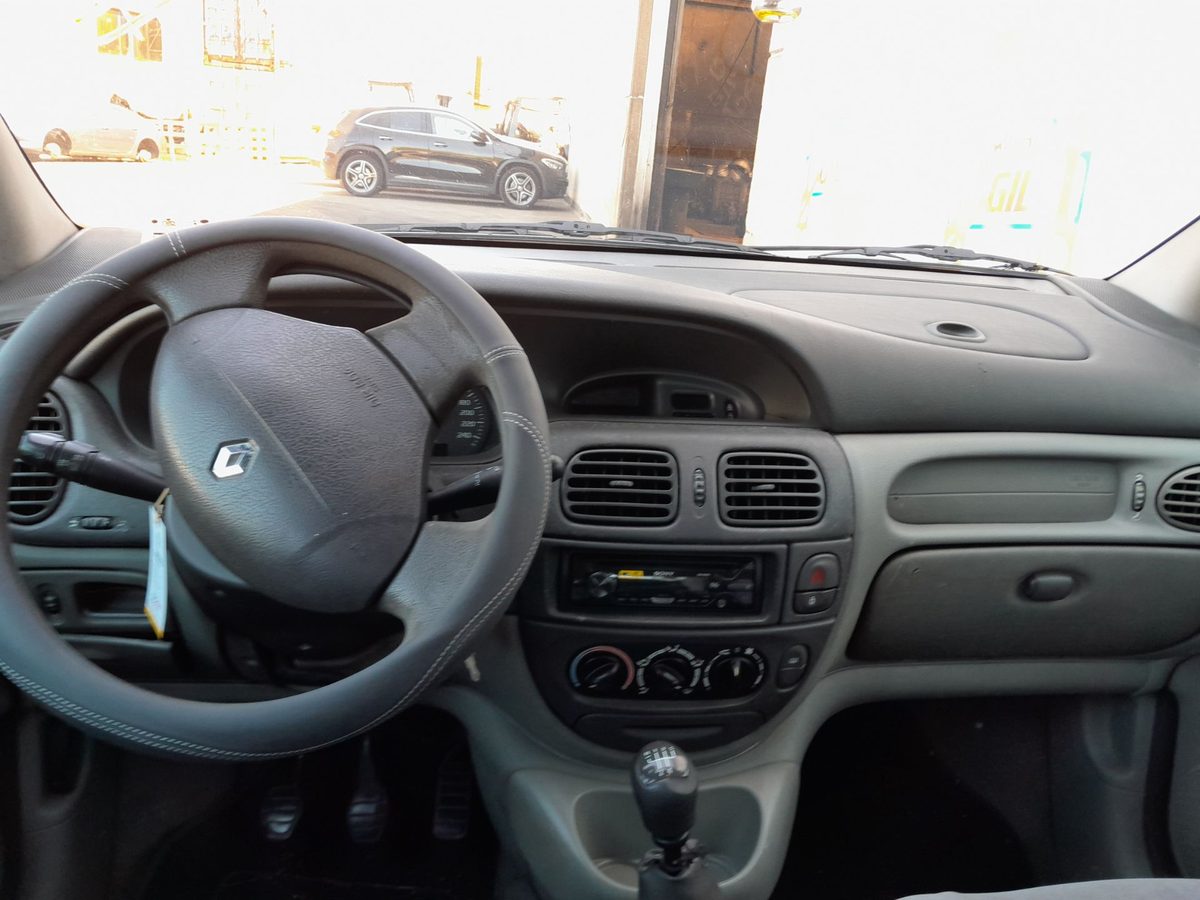 Renault Scenic (JA..) del que se desmontó esta pieza