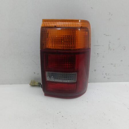 Farol Trasero Derecho Exterior Toyota 4-runner (N13) 1989-1996 (KZN 130) 3554B