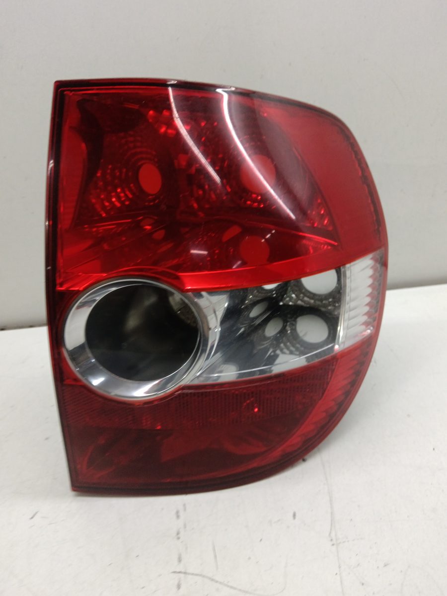 Farol Trasero Derecho Exterior Volkswagen Fox (5Z1) 2005-2012