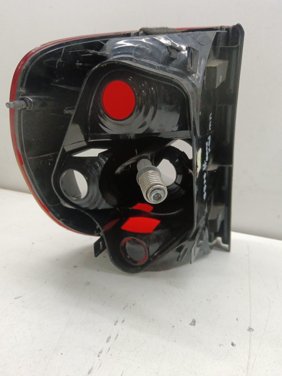 Farol Trasero Derecho Exterior Volkswagen Fox (5Z1) 2005-2012