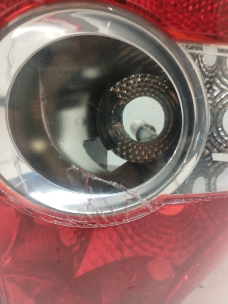 Farol Trasero Derecho Exterior Volkswagen Fox (5Z1) 2005-2012