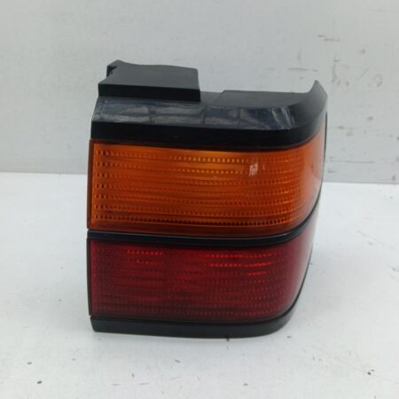 Farol Trasero Derecho Exterior Volkswagen Passat (321/23/27/31) 1980-Actualidad