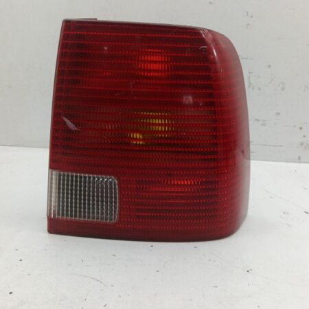 Farol Trasero Derecho Exterior Volkswagen Passat Berl./combi W8 2001-2005 *