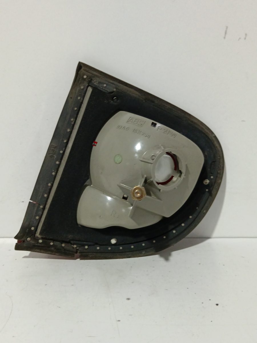 Farol Trasero Derecho Interior Ford Escort 1995-2000