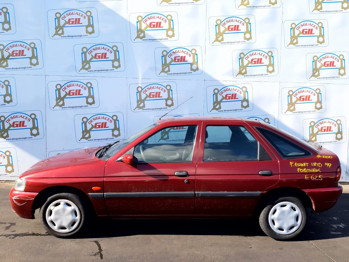 Ford Escort del que se desmontó esta pieza