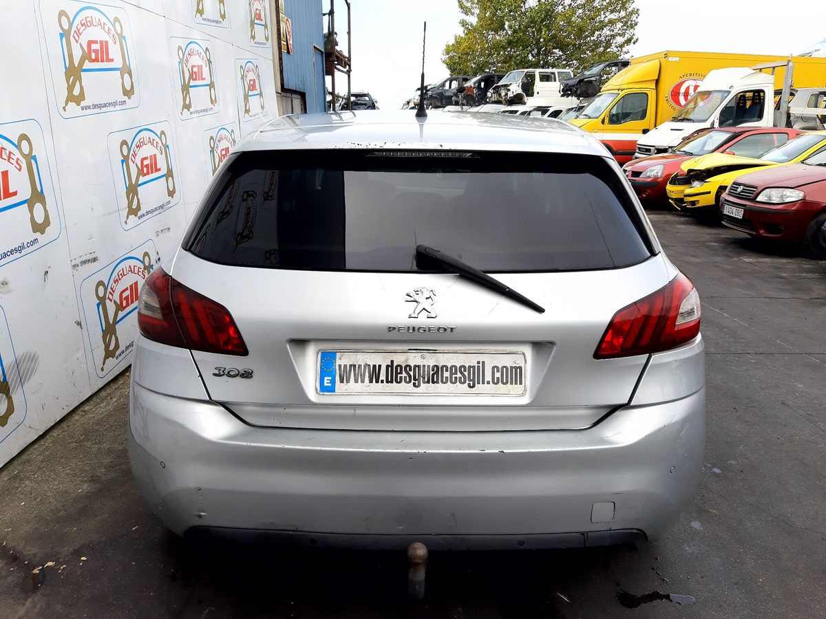 Peugeot 308 del que se desmontó esta pieza