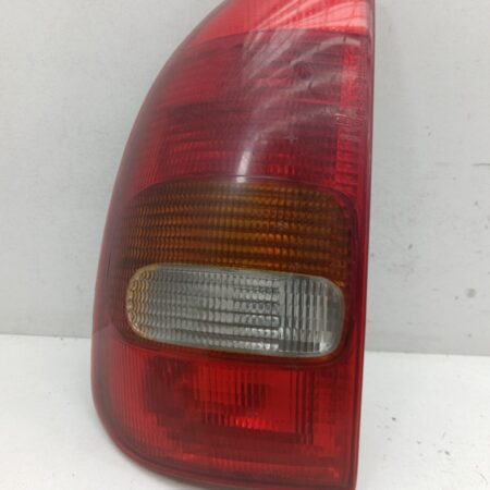 Farol Trasero Izquierdo Exterior Chevrolet Corsa B 1996-2000