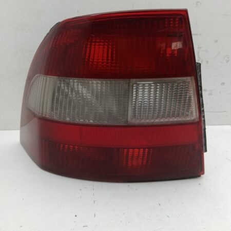 Farol Trasero Izquierdo Exterior Chevrolet Vectra B Berlina 1995-2002