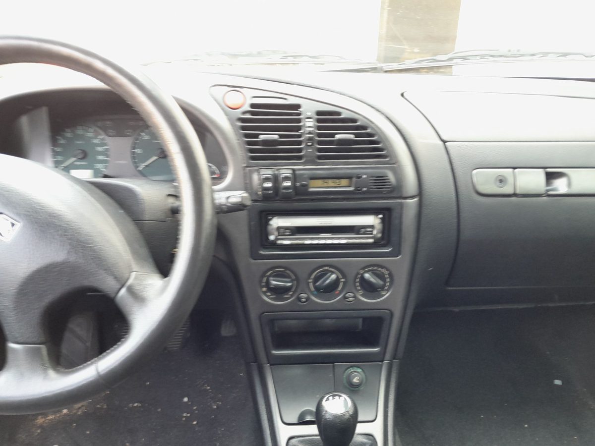Citroën Xsara del que se desmontó esta pieza
