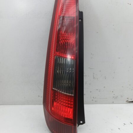Farol Trasero Izquierdo Exterior Ford Fiesta Berlina (DX) 1999-2002