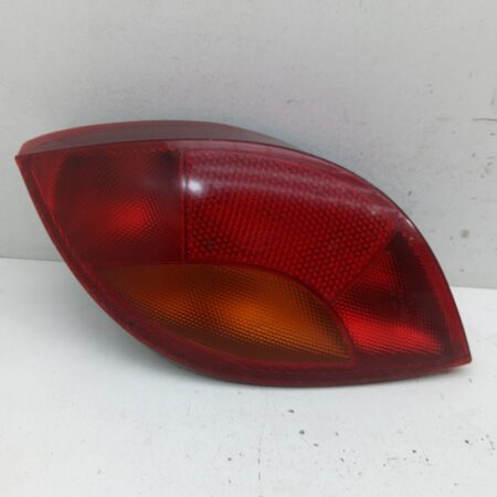Farol Trasero Izquierdo Exterior Ford Ka (CCQ) 1996-2008 Básico