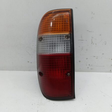 Farol Trasero Izquierdo Exterior Ford Ranger (EQ) 2002-Actualidad Extrakabine 4X4