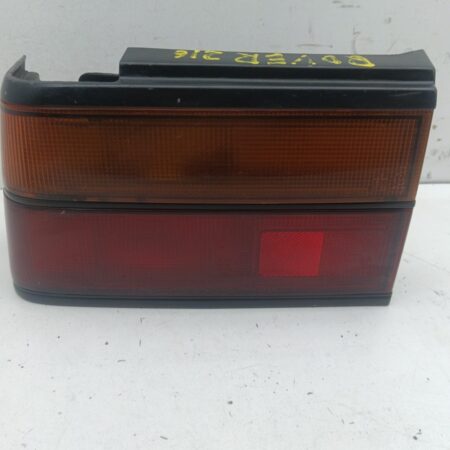 Farol Trasero Izquierdo Exterior Honda Civic (EC/ED) desde 1987 Shuttle 4X4 (EE4) 0437401