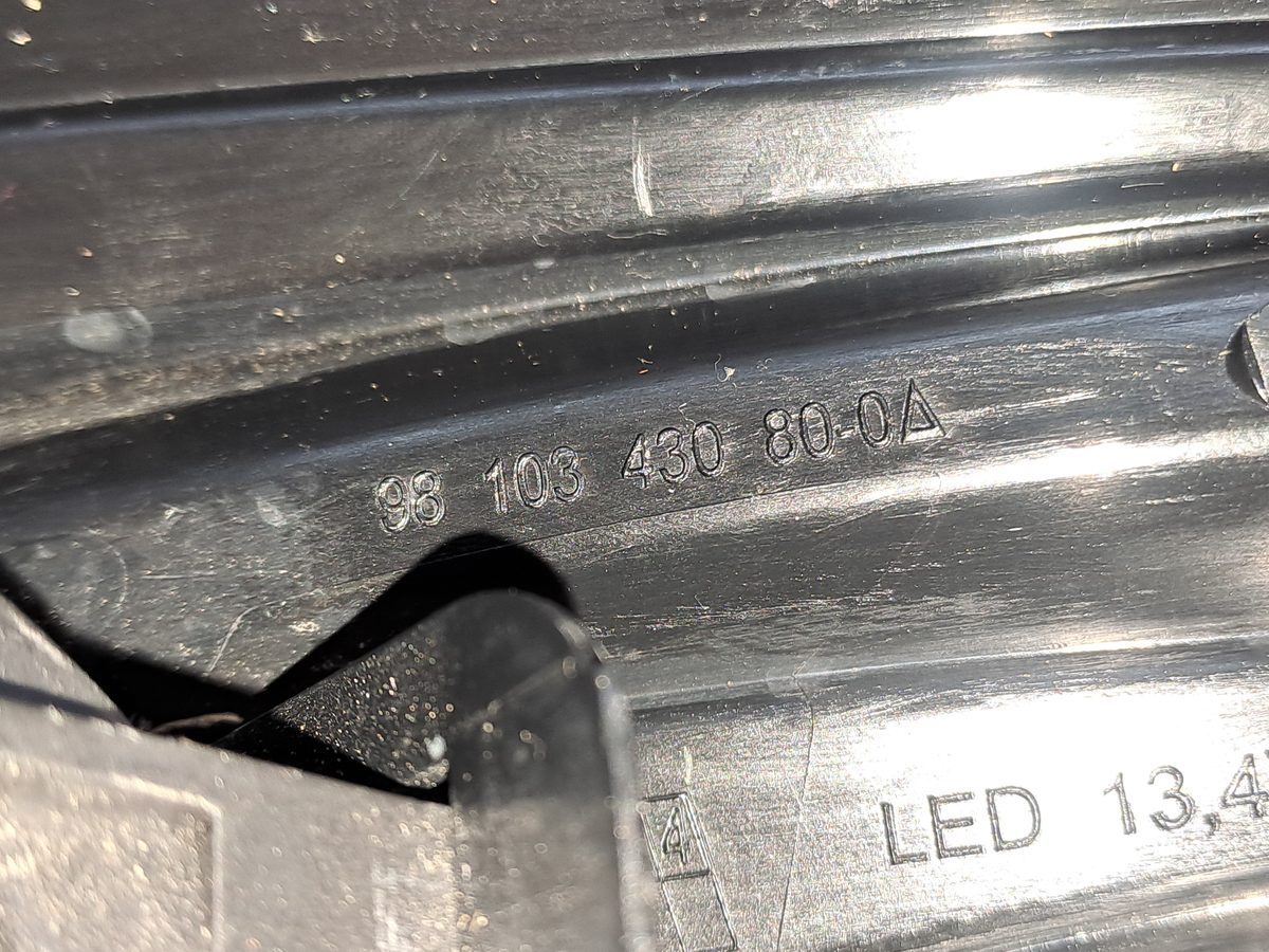 Farol Trasero Izquierdo Exterior Peugeot 208 2012-2019