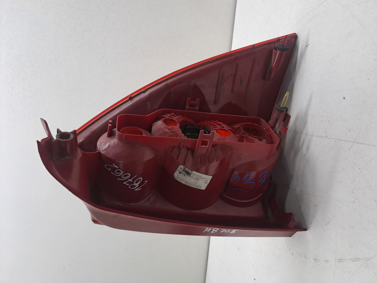 Farol Trasero Izquierdo Exterior Peugeot 307 Break/SW (S2) 2005-2008