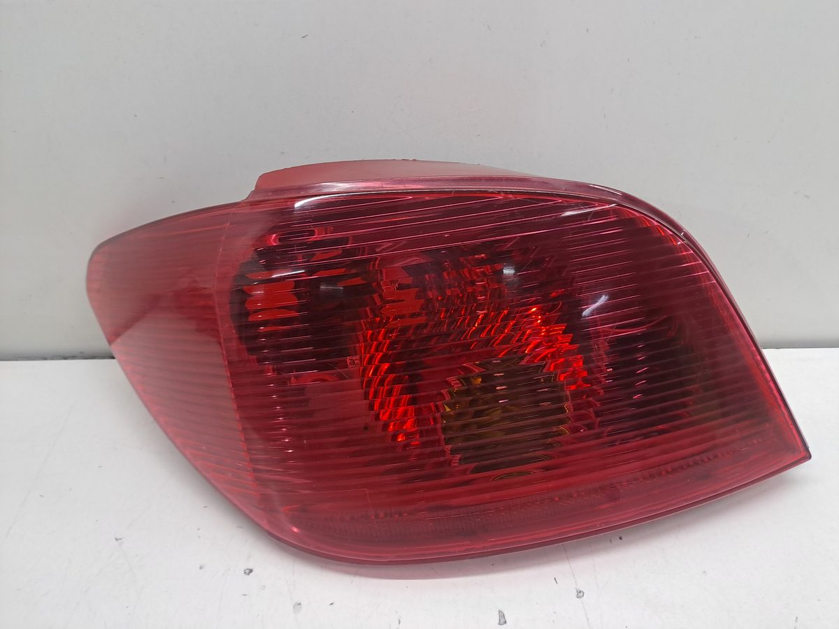 Farol Trasero Izquierdo Exterior Peugeot 307 (S1) 2001-2005
