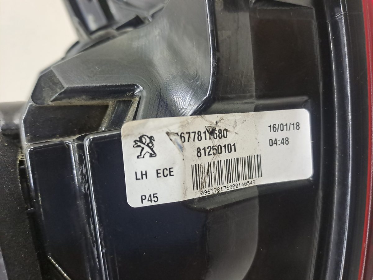 Farol Trasero Izquierdo Exterior Peugeot 308 2013-2021