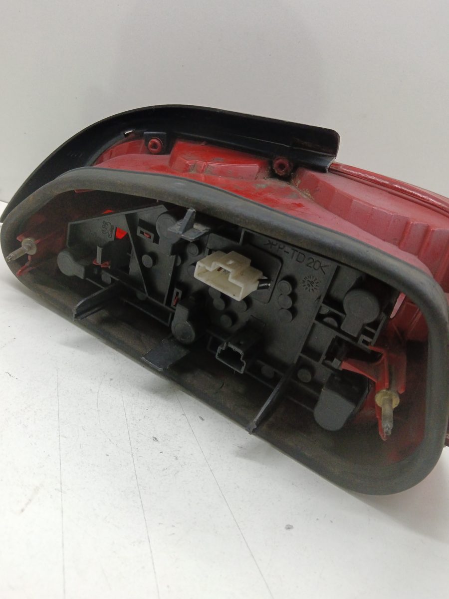 Farol Trasero Izquierdo Exterior Peugeot 406 (S1/S2) 1995-2005