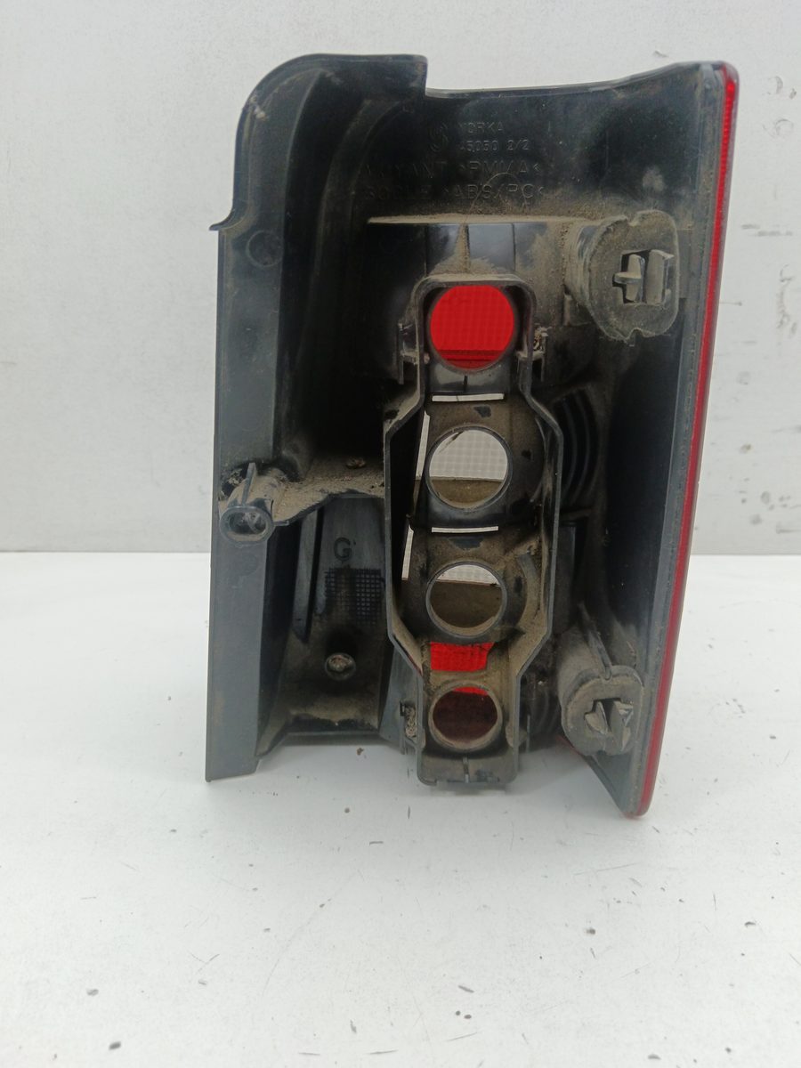 Farol Trasero Izquierdo Exterior Peugeot Partner (S2) 2002-2008