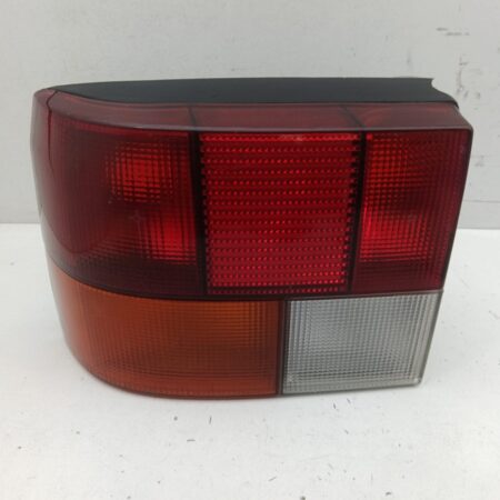 Farol Trasero Izquierdo Exterior Renault 19 Hatchback (B/C53) 1988-Actualidad GTR KAT