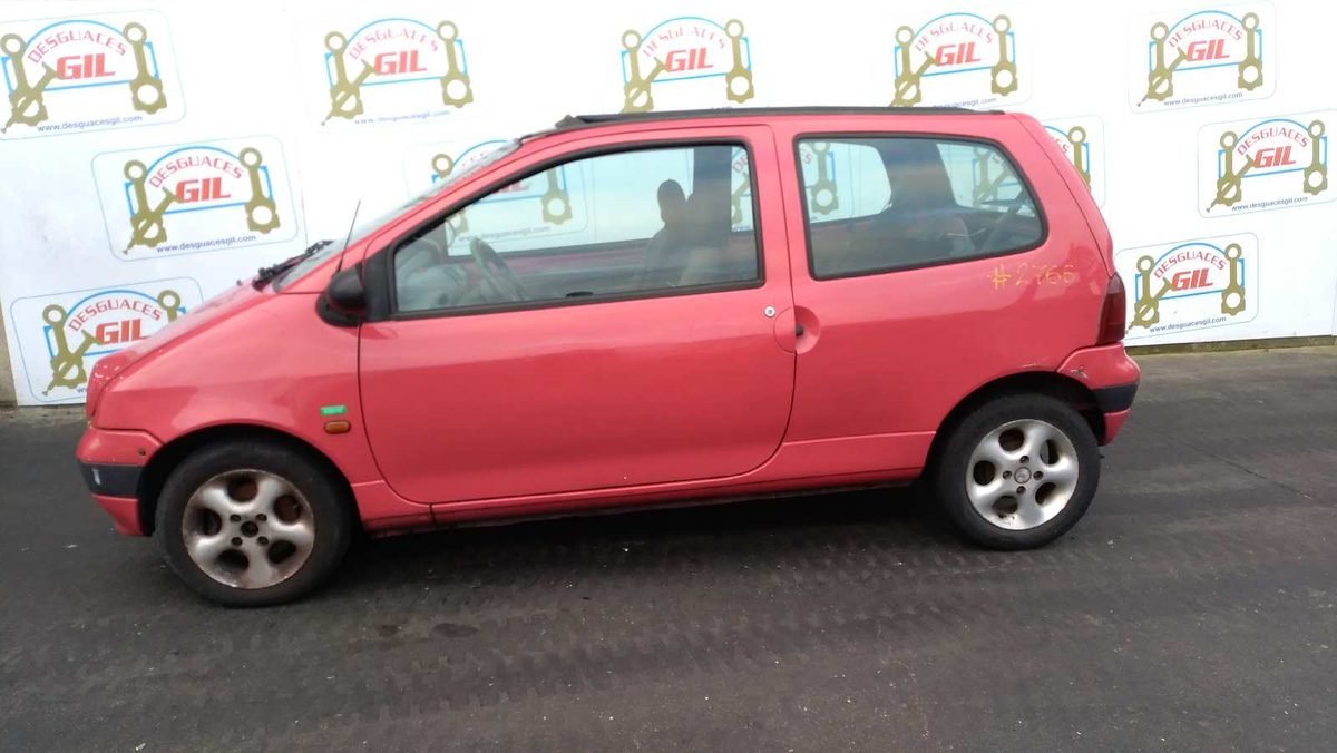 Renault Twingo (CO6) del que se desmontó esta pieza