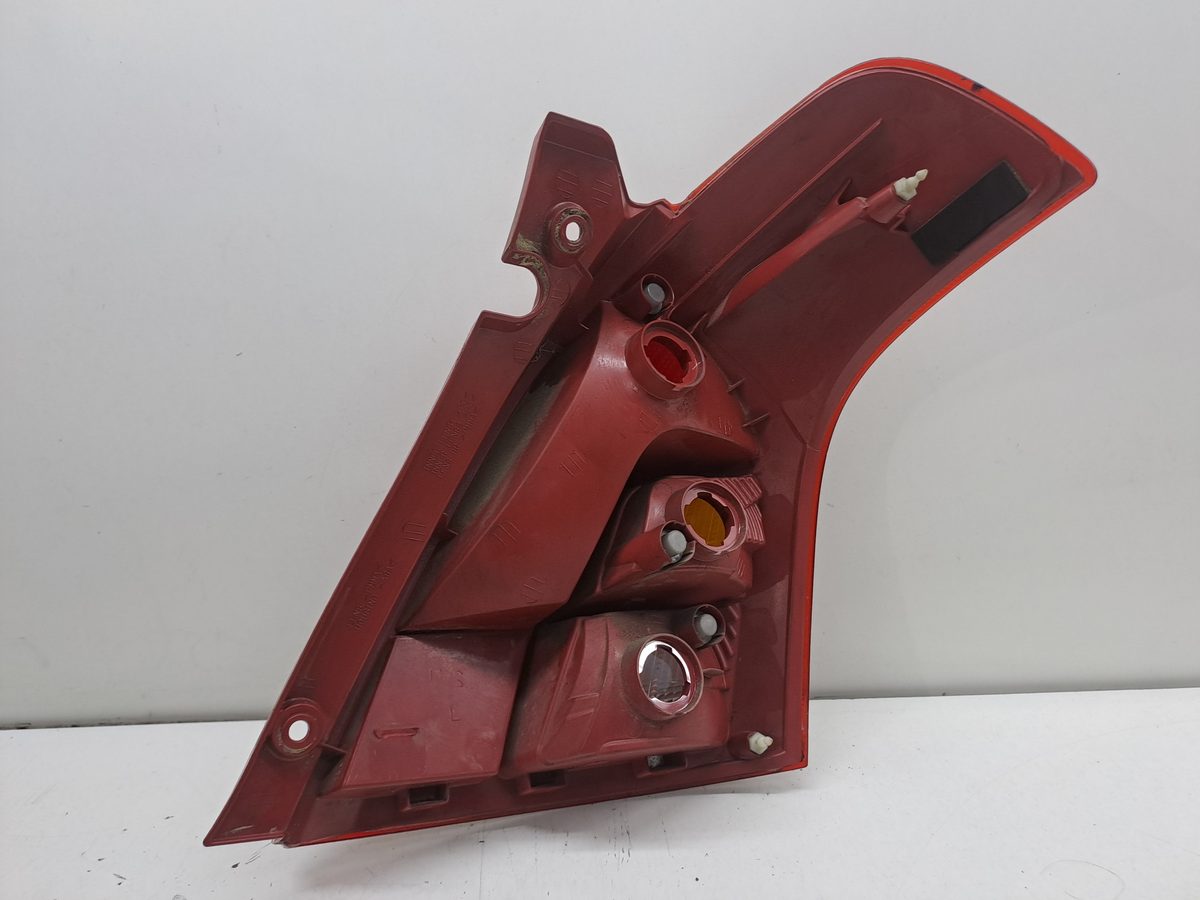 Farol Trasero Izquierdo Exterior Suzuki Swift (MZ) 2005-2012