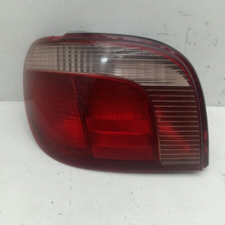 Farol Trasero Izquierdo Exterior Toyota Yaris 2008-2011 Active KOITO52021
