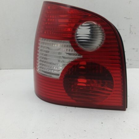Farol Trasero Izquierdo Exterior Volkswagen Polo (9N1) 2001-2005 *