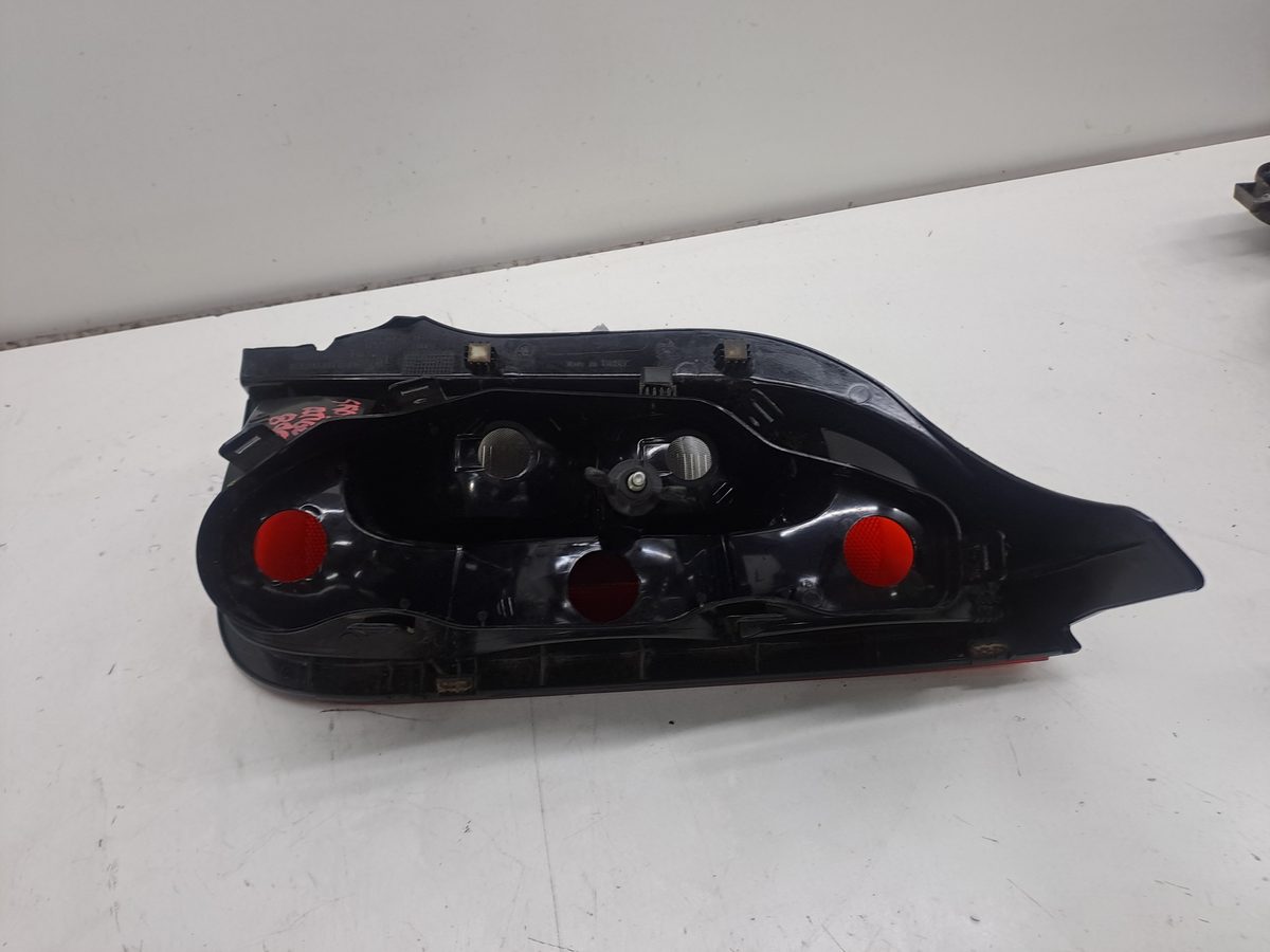 Farol Trasero Izquierdo Exterior Volkswagen Up! (122) 2016-2018