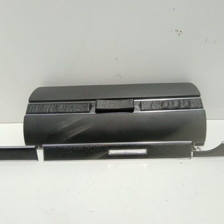 Guantera Mercedes-Benz Clase E (W123) Berlina+coupe desde 1976