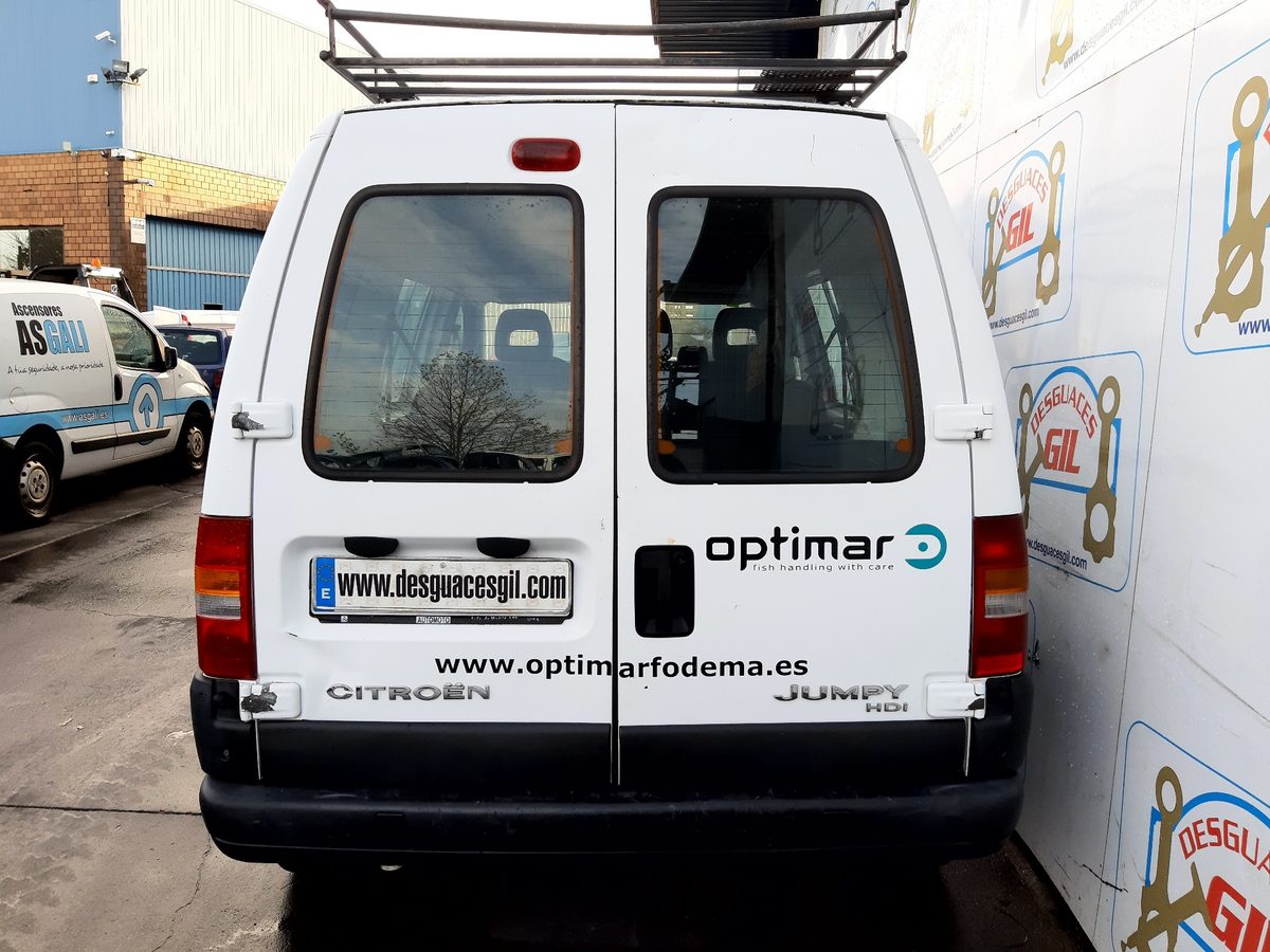 Citroën Jumpy del que se desmontó esta pieza