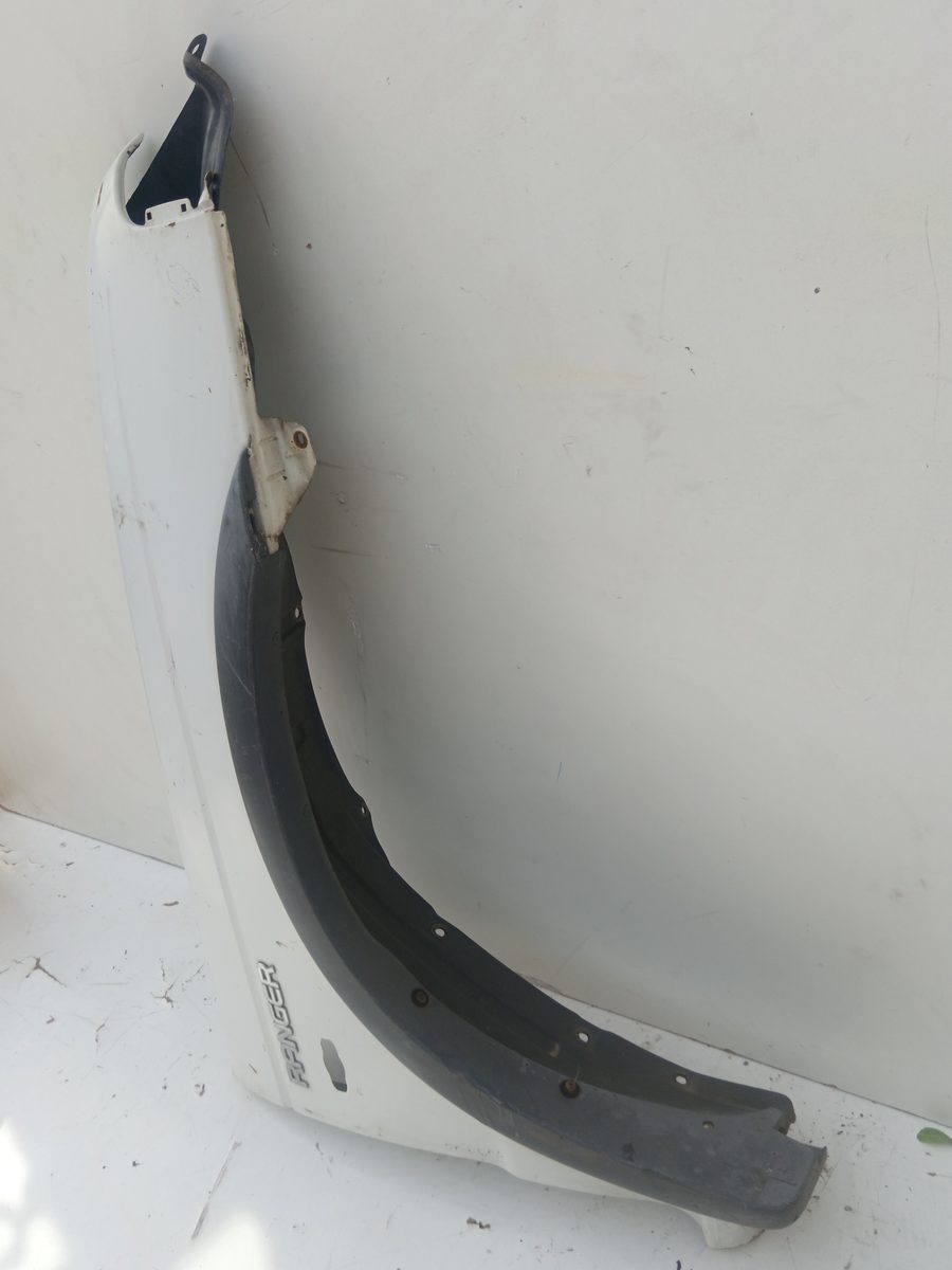 Guardabarro Delantero Derecho Ford Ranger (ER) desde 1999