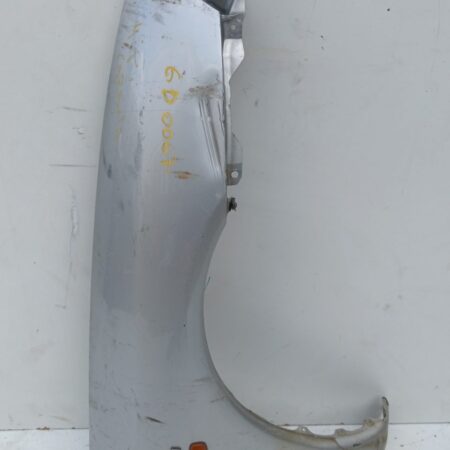 Guardabarro Delantero Derecho Mitsubishi Carisma Berlina 4 (DA0) 1999-2000 Comfort